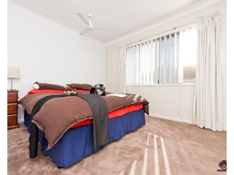 75 Brown Street, Labrador QLD 4215