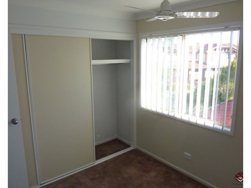 75 Brown Street, Labrador QLD 4215