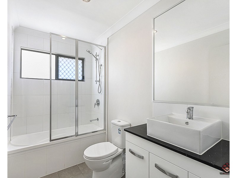 177 Central Street, Labrador QLD 4215