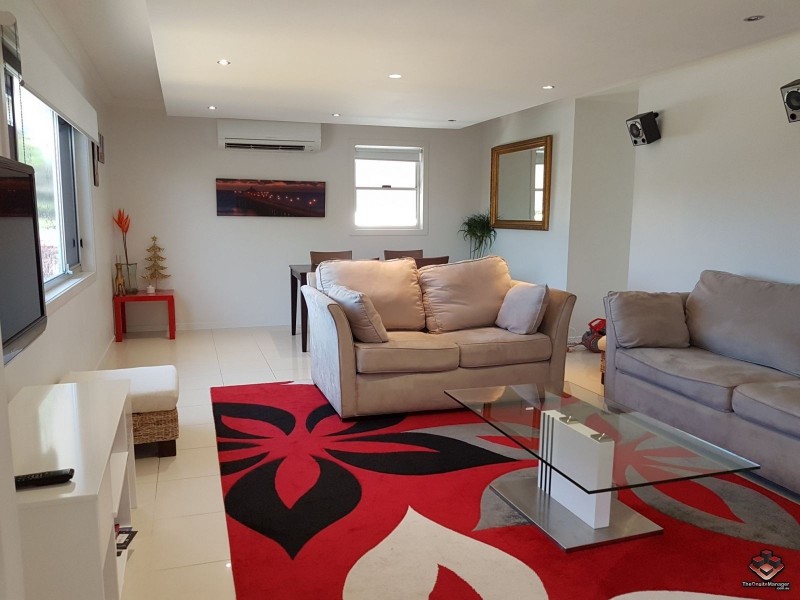 80 Falconer Street, Southport QLD 4215