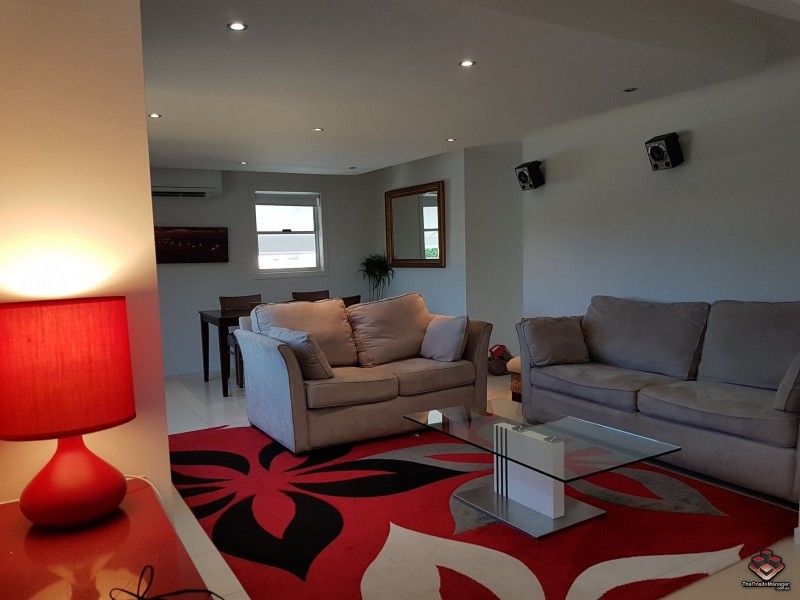 80 Falconer Street, Southport QLD 4215