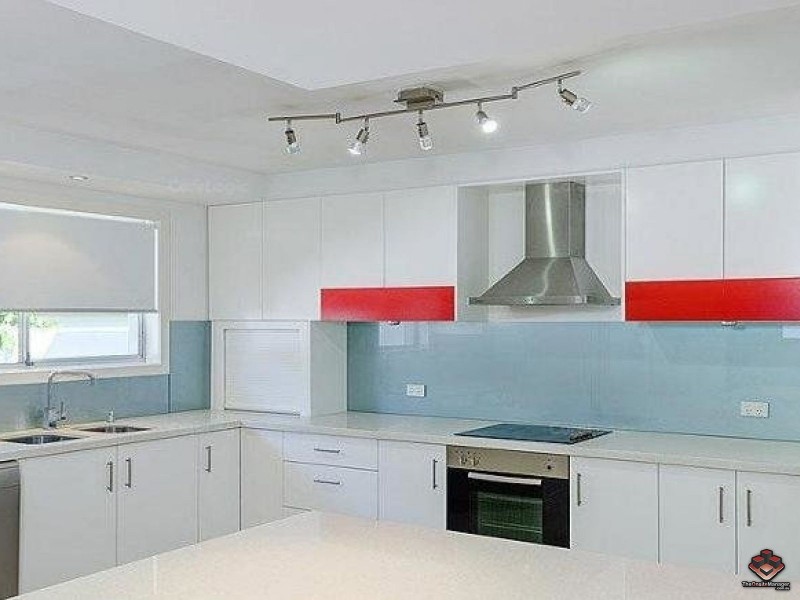 80 Falconer Street, Southport QLD 4215