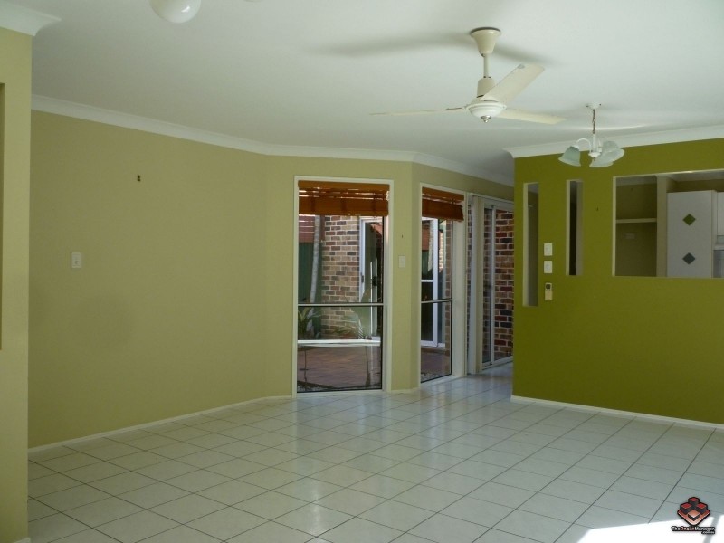 12 McKenzie Place, Forest Lake QLD 4078