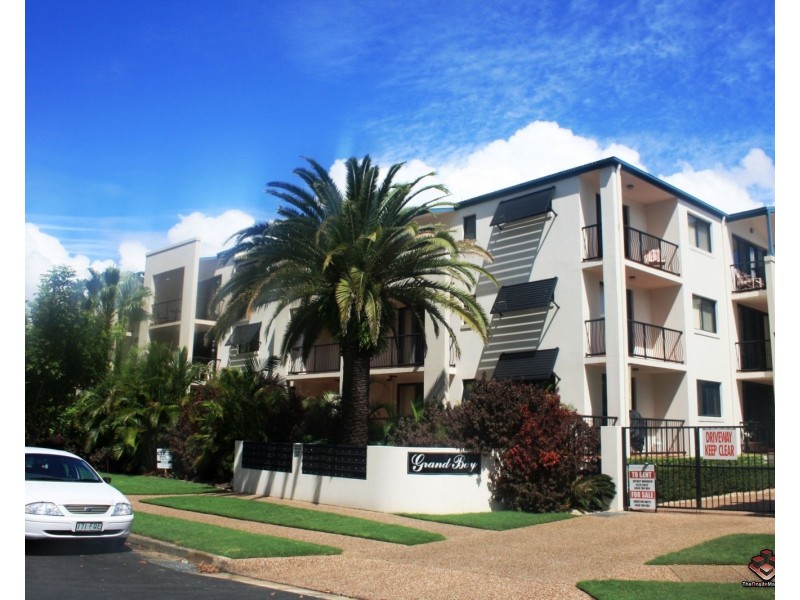 38 Labrador Street, Labrador QLD 4215