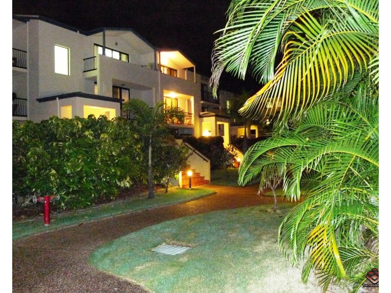 38 Labrador Street, Labrador QLD 4215