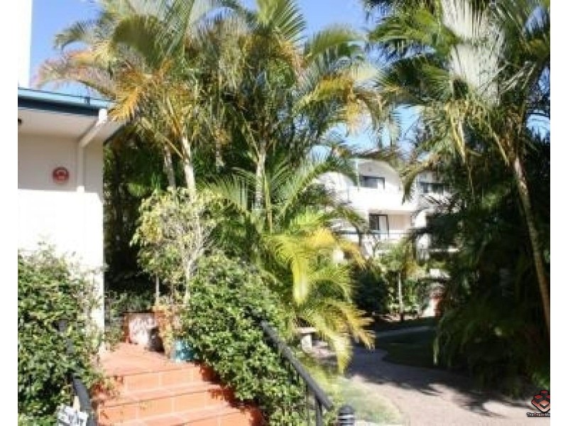 38 Labrador Street, Labrador QLD 4215