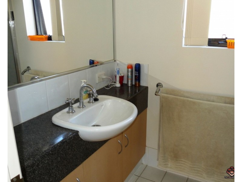 38 Labrador Street, Labrador QLD 4215
