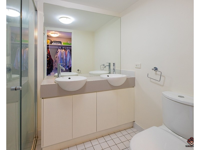 9, 45 Doggett Street, Teneriffe QLD 4005