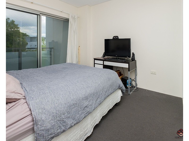 9, 45 Doggett Street, Teneriffe QLD 4005