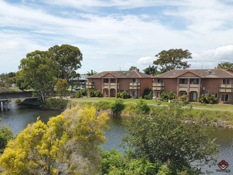 8 Waterford Court, Bundall QLD 4217