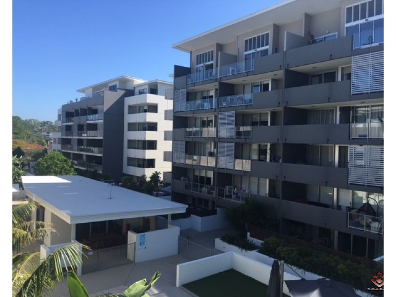 95 Clarence Road, Indooroopilly QLD 4068