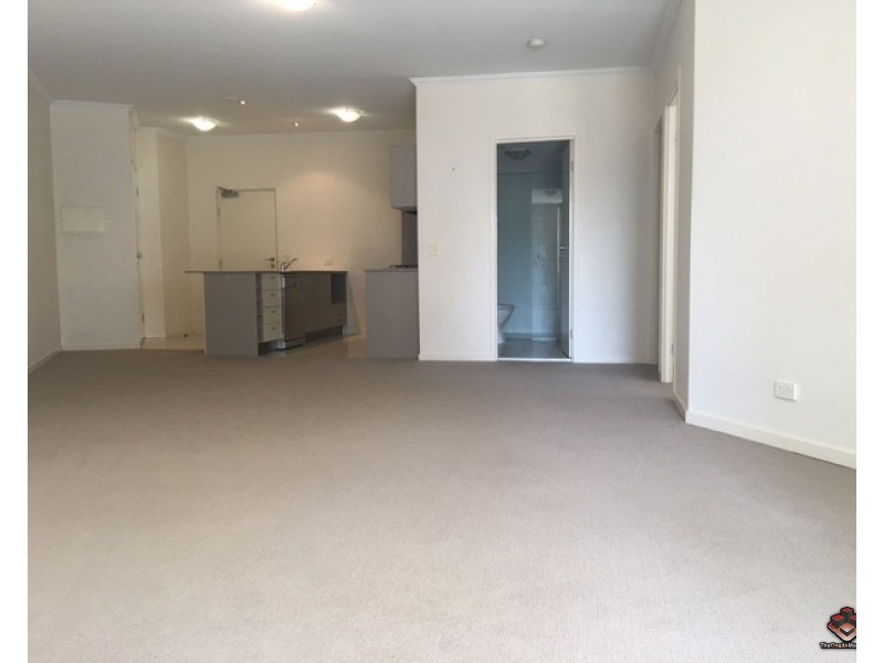 95 Clarence Road, Indooroopilly QLD 4068