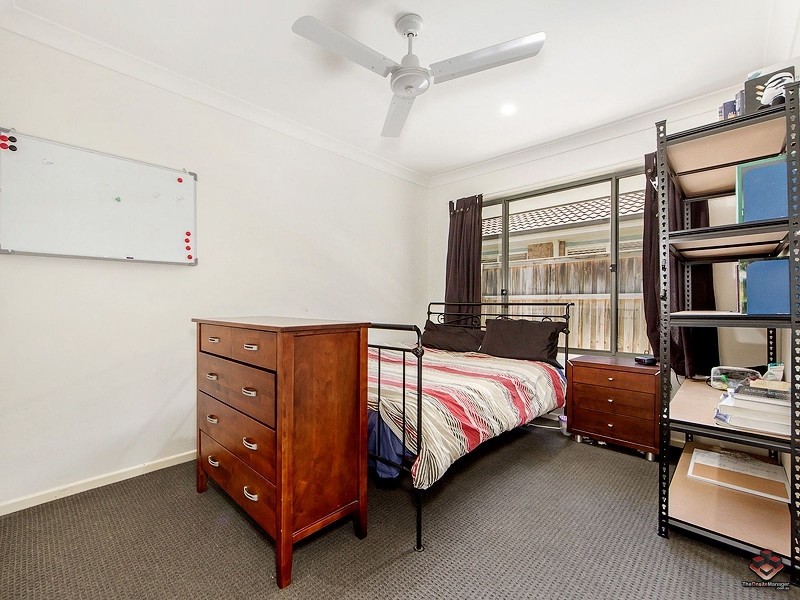 8 Lowe Court, Maudsland QLD 4210