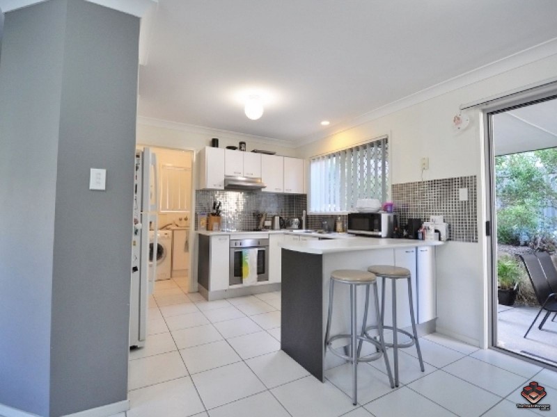 130 Jutland Street, Oxley QLD 4075