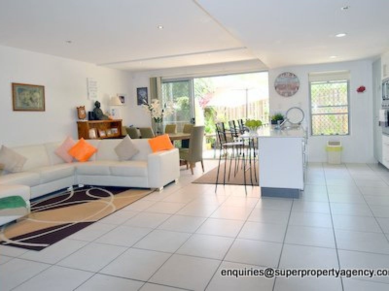 1 Boulton Drive, Nerang QLD 4211