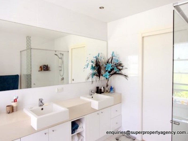 1 Boulton Drive, Nerang QLD 4211