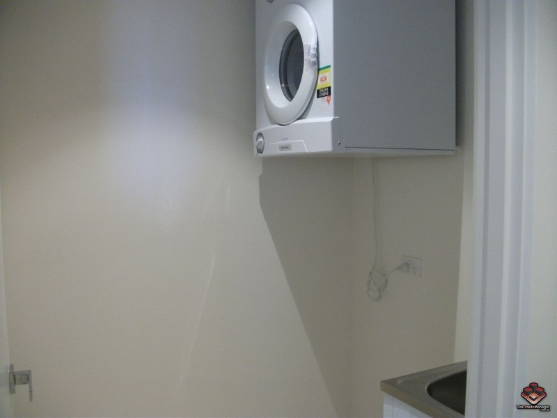 1 Marina Drive, Benowa QLD 4217