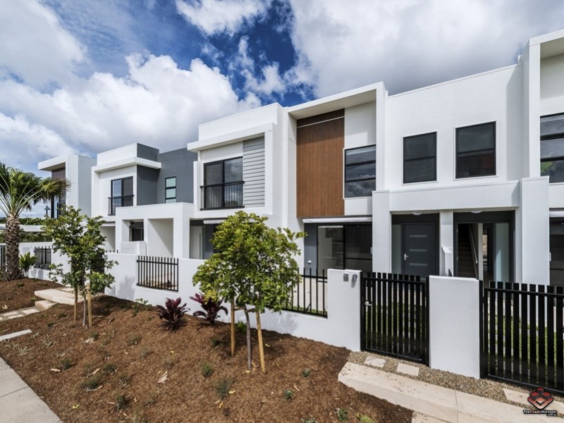 23 Mayfair Lane, Hope Island QLD 4212
