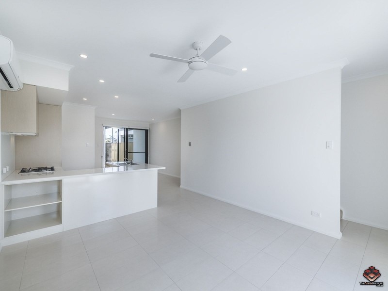 23 Mayfair Lane, Hope Island QLD 4212