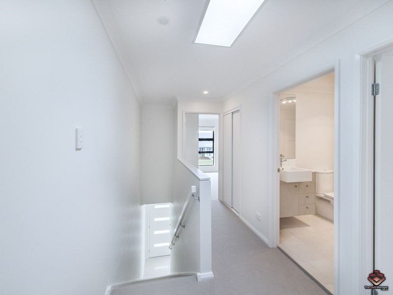 23 Mayfair Lane, Hope Island QLD 4212