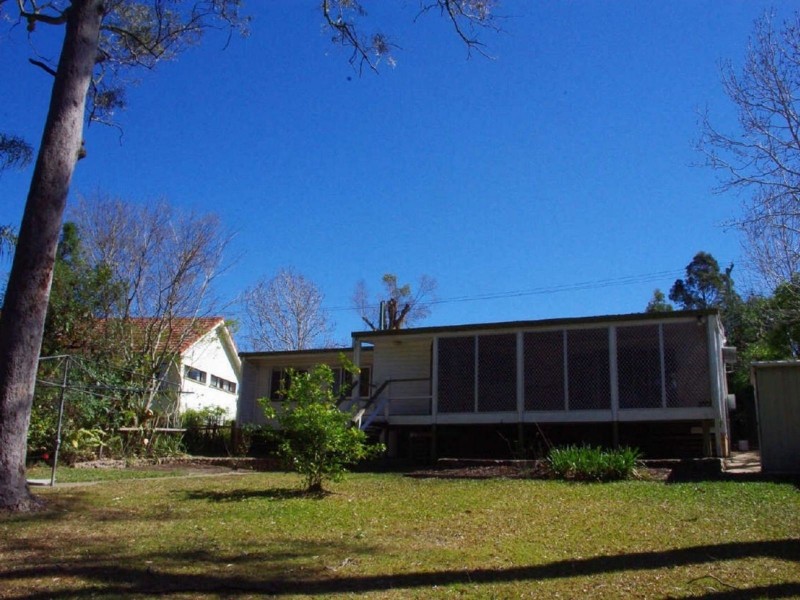 22 Kenmore Road, Kenmore QLD 4069