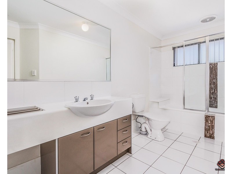 8 Ruocco Street, Bracken Ridge QLD 4017