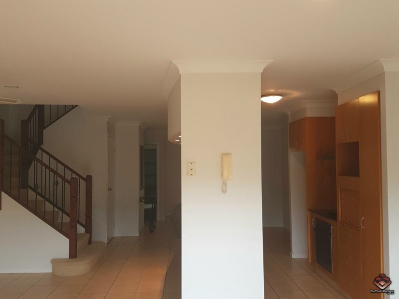 85 Palm Meadows Drive, Carrara QLD 4211