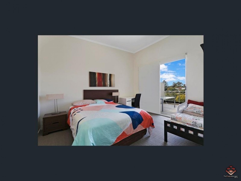 95 Clarence Road, Indooroopilly QLD 4068