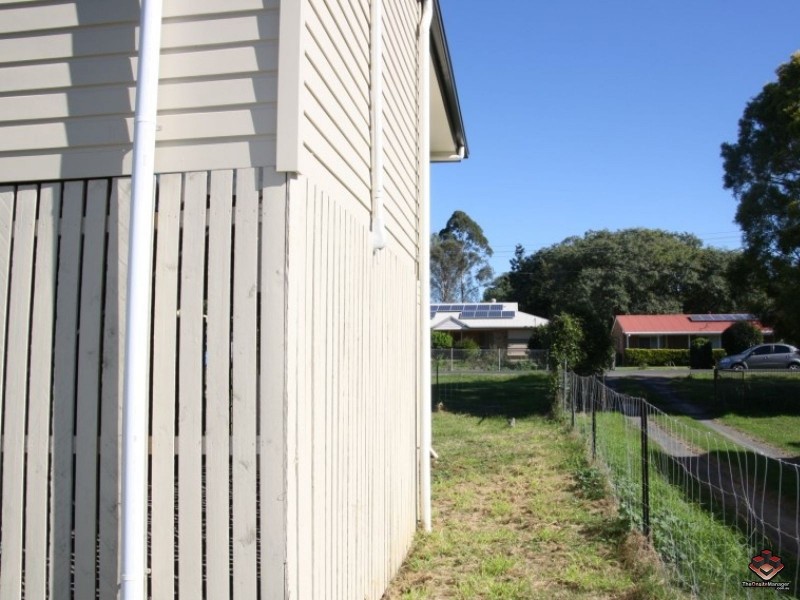 8 George Street, Marburg QLD 4346