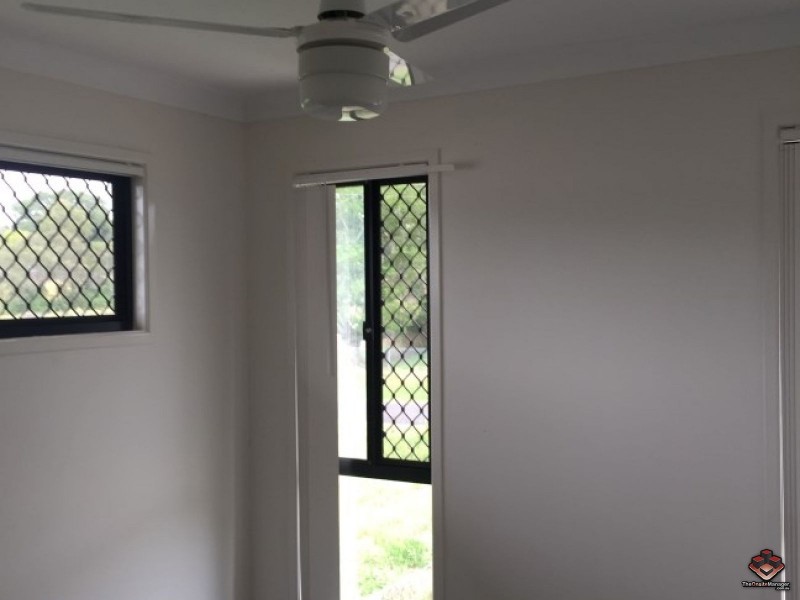 8 George Street, Marburg QLD 4346