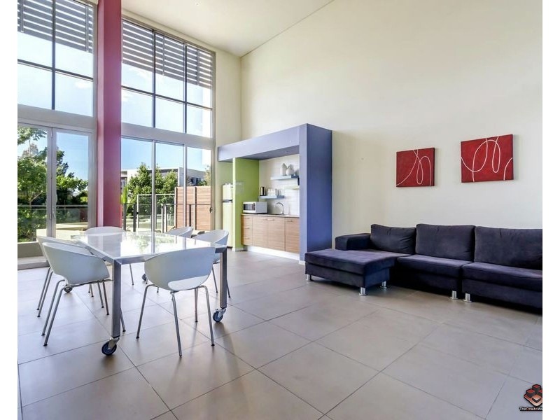 2 Riverwalk Avenue, Robina QLD 4226