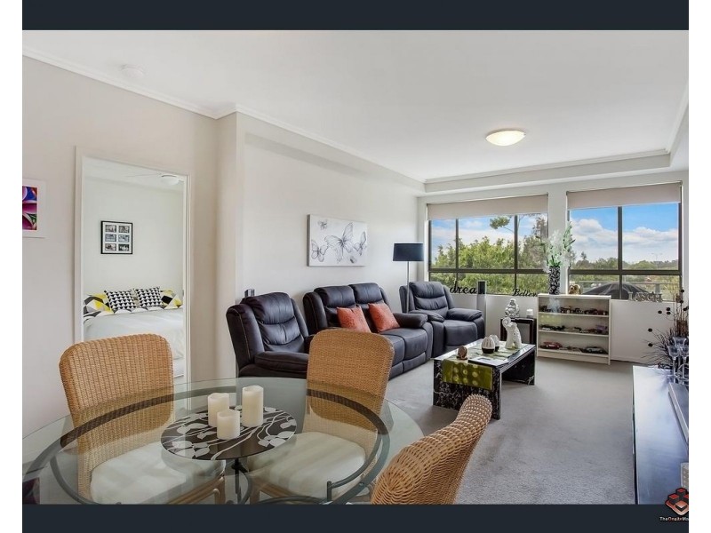 2 Riverwalk Avenue, Robina QLD 4226