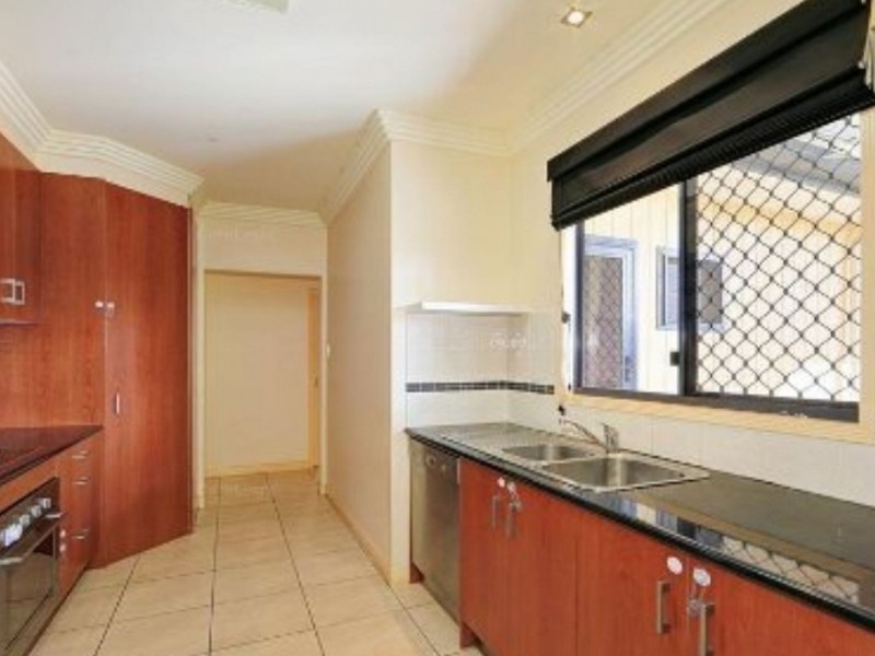 25 Ward Street, Maryborough QLD 4650