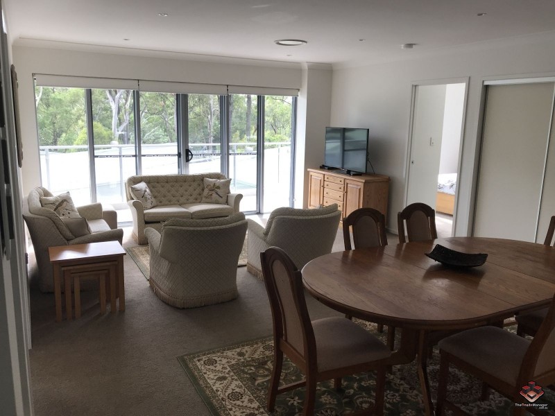 28 Castello Circuit, Varsity Lakes QLD 4227