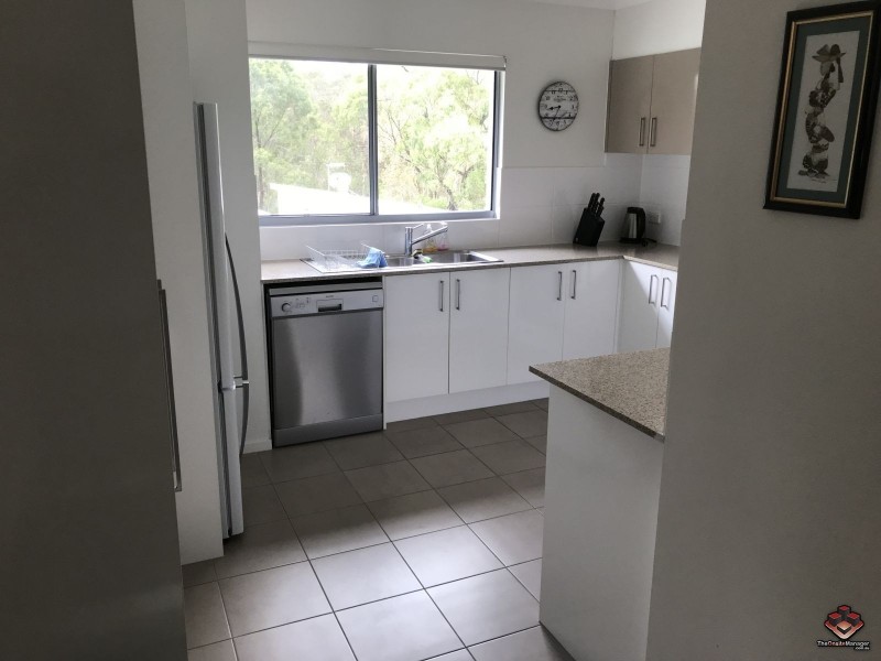 28 Castello Circuit, Varsity Lakes QLD 4227