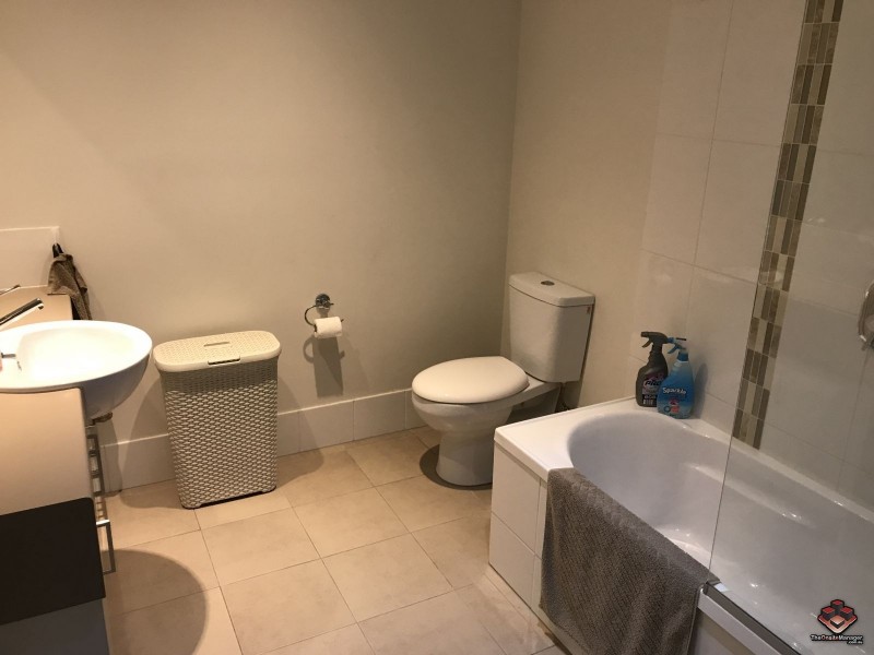 28 Castello Circuit, Varsity Lakes QLD 4227