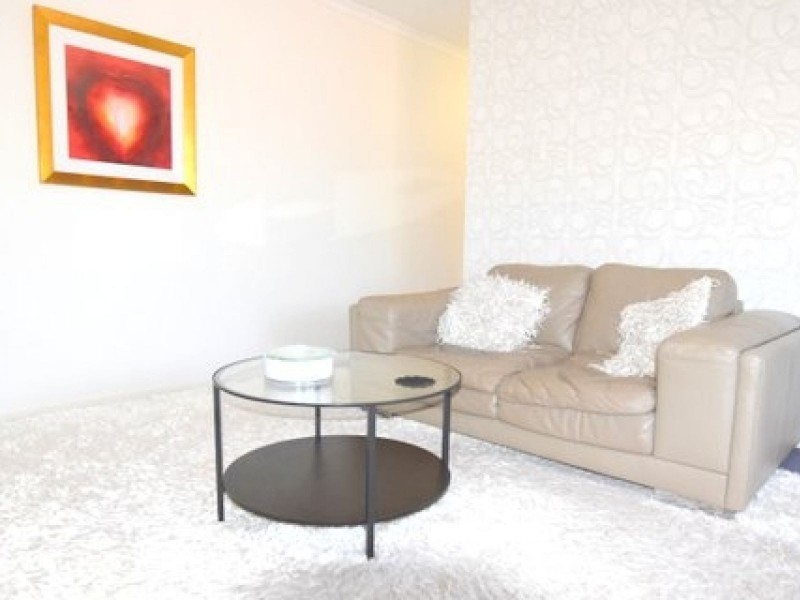 26 Oak Avenue, Surfers Paradise QLD 4217