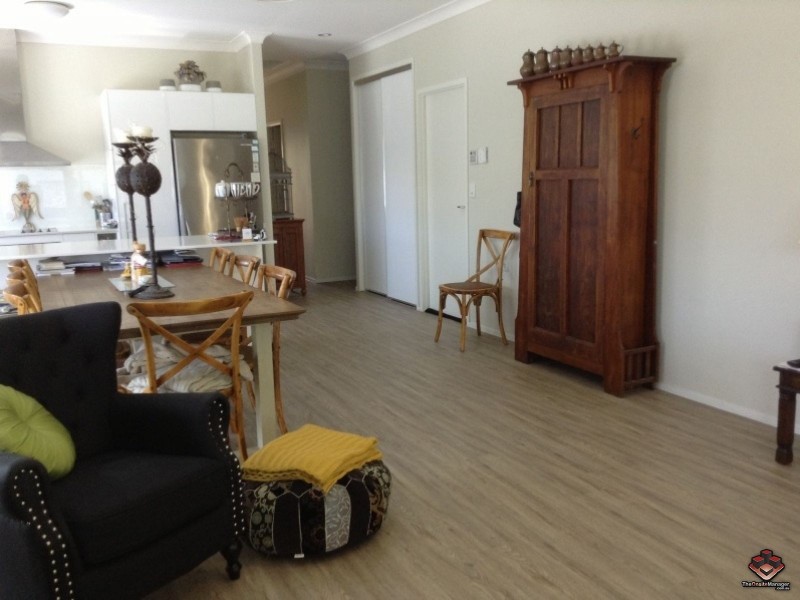 2 Grand Parade, Parrearra QLD 4575