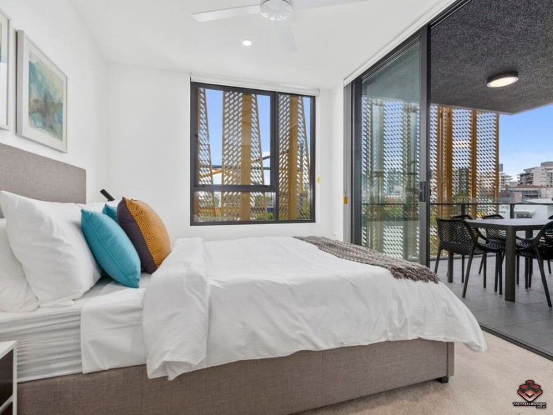 803/54-58 Manilla Street, East Brisbane QLD 4169