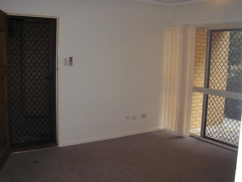 11 Adori Street, Surfers Paradise QLD 4217