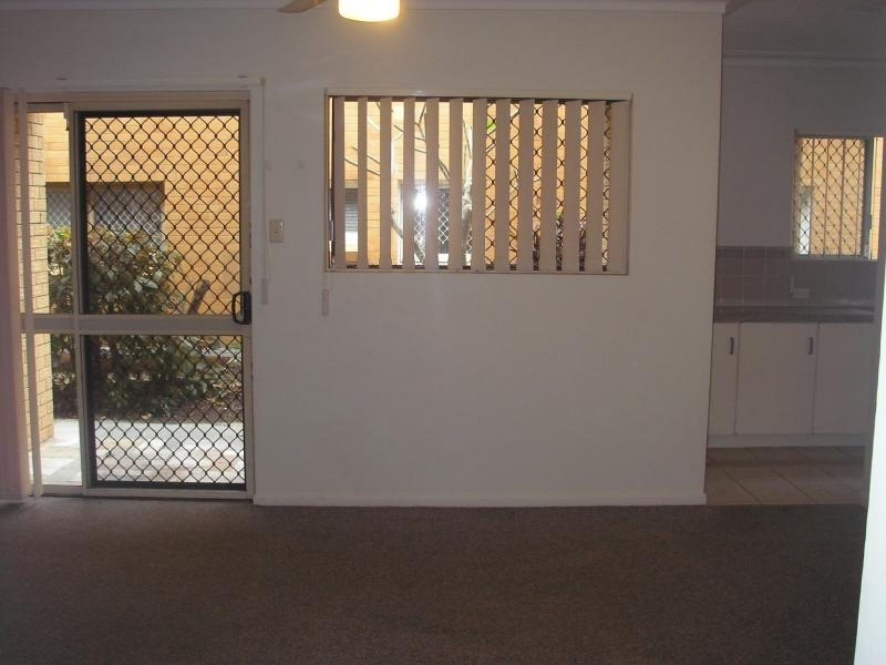 11 Adori Street, Surfers Paradise QLD 4217