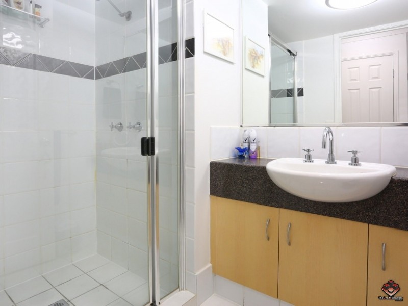 38 Labrador Street, Labrador QLD 4215