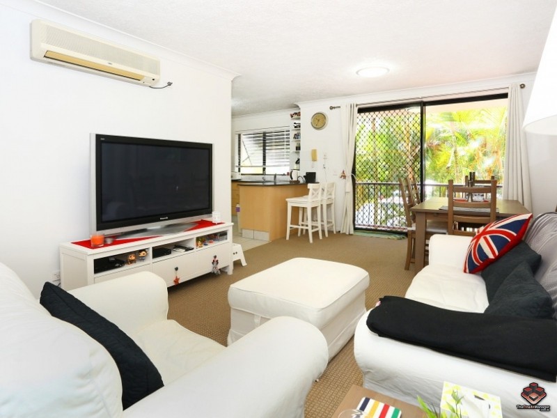 38 Labrador Street, Labrador QLD 4215