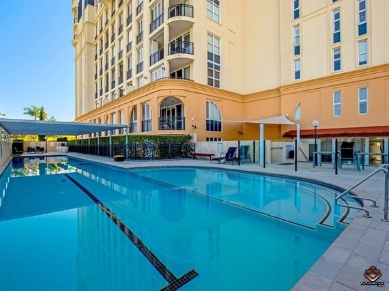 3029 The Boulevard, Carrara QLD 4211