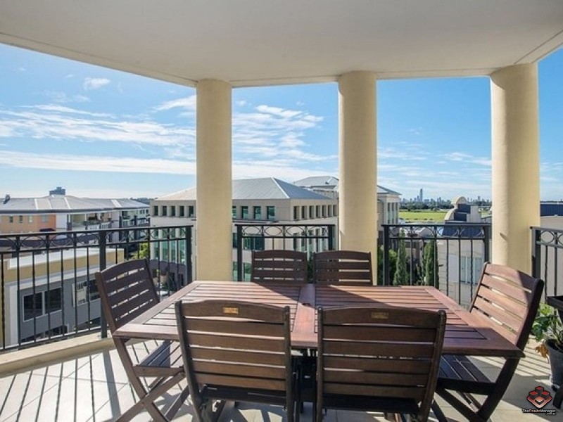 3029 The Boulevard, Carrara QLD 4211