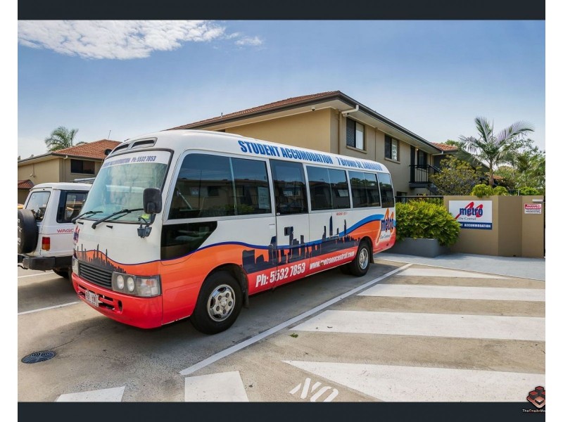 7 Brown Street, Labrador QLD 4215