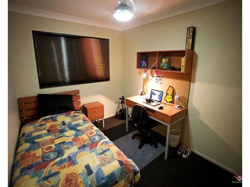 7 Brown Street, Labrador QLD 4215