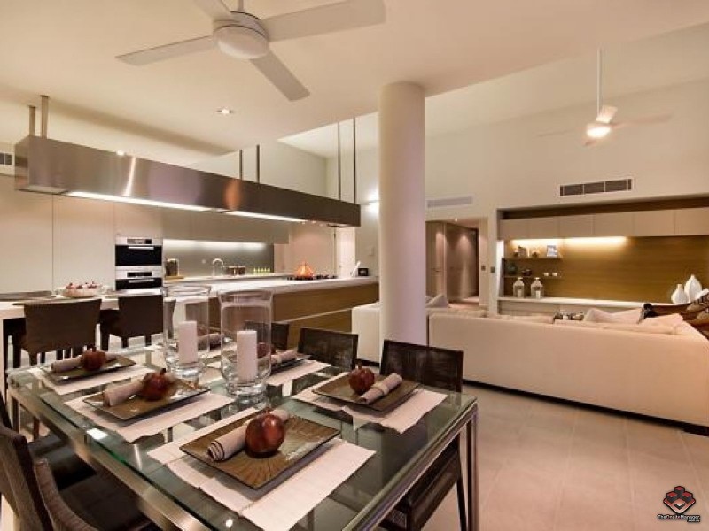 6 Mariners Drive, Townsville City QLD 4810