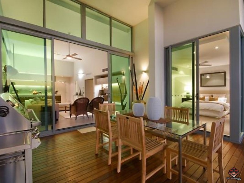 6 Mariners Drive, Townsville City QLD 4810