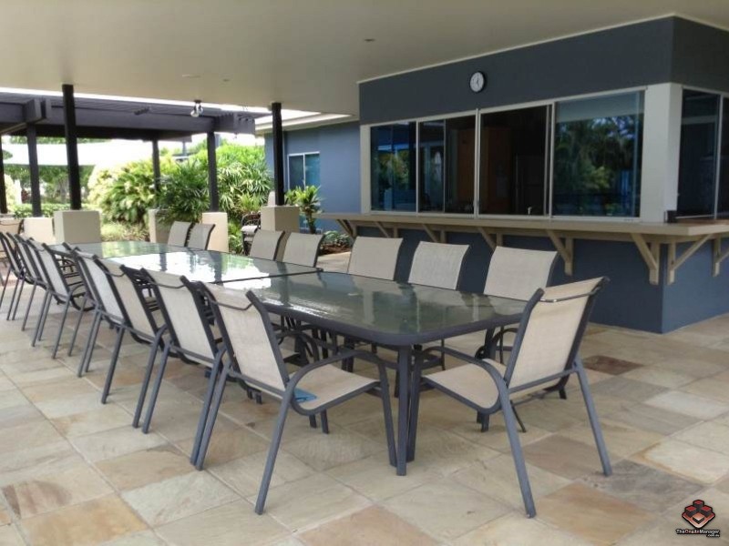2 Grand Parade, Parrearra QLD 4575